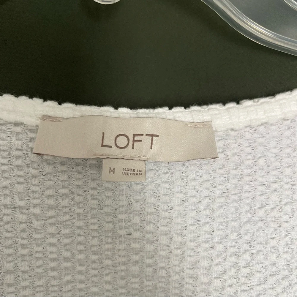 NWT LOFT M White Textured V Neck Blouse Dainty Boho Prairie Cottagecore Romantic